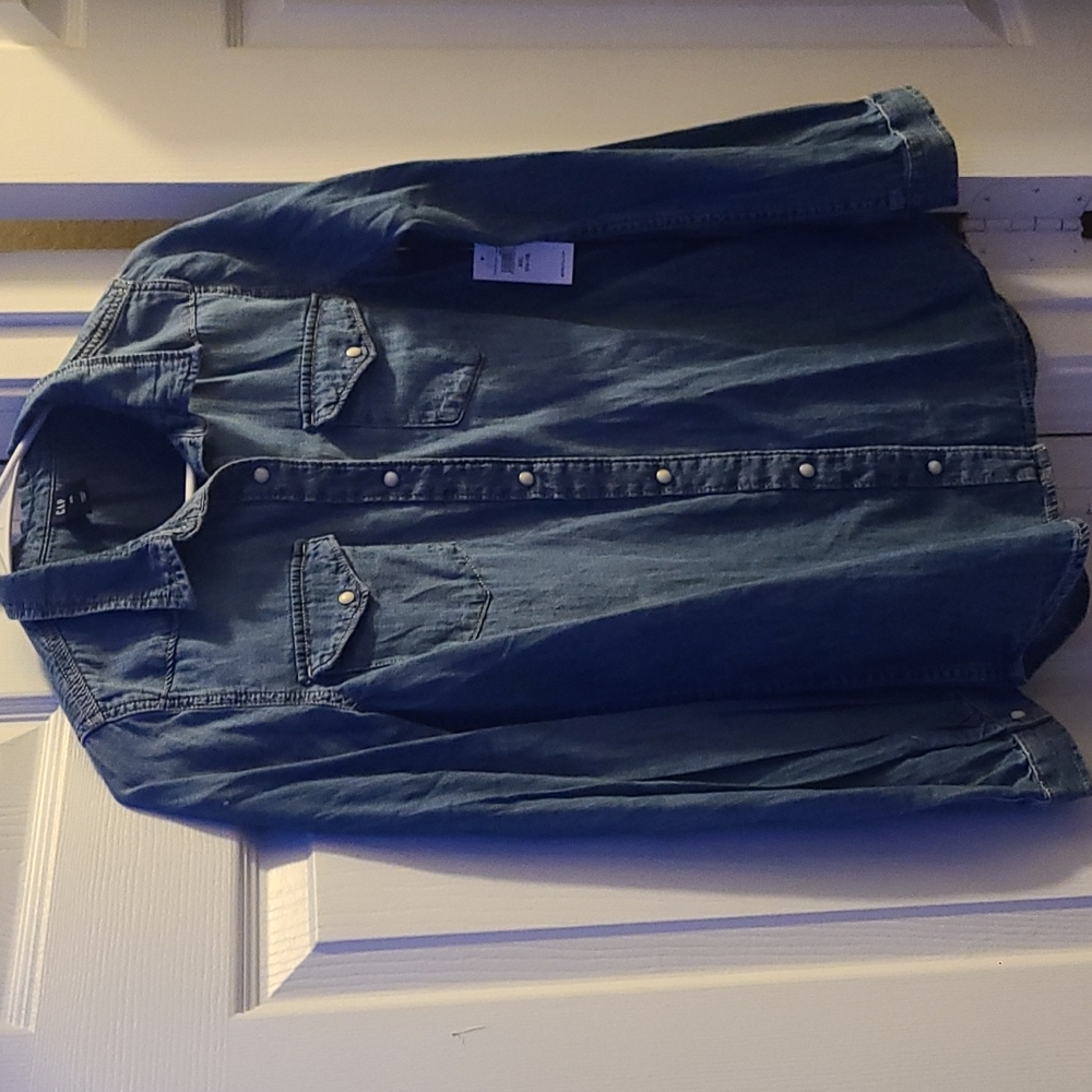 Gap kids denim shirt 👕